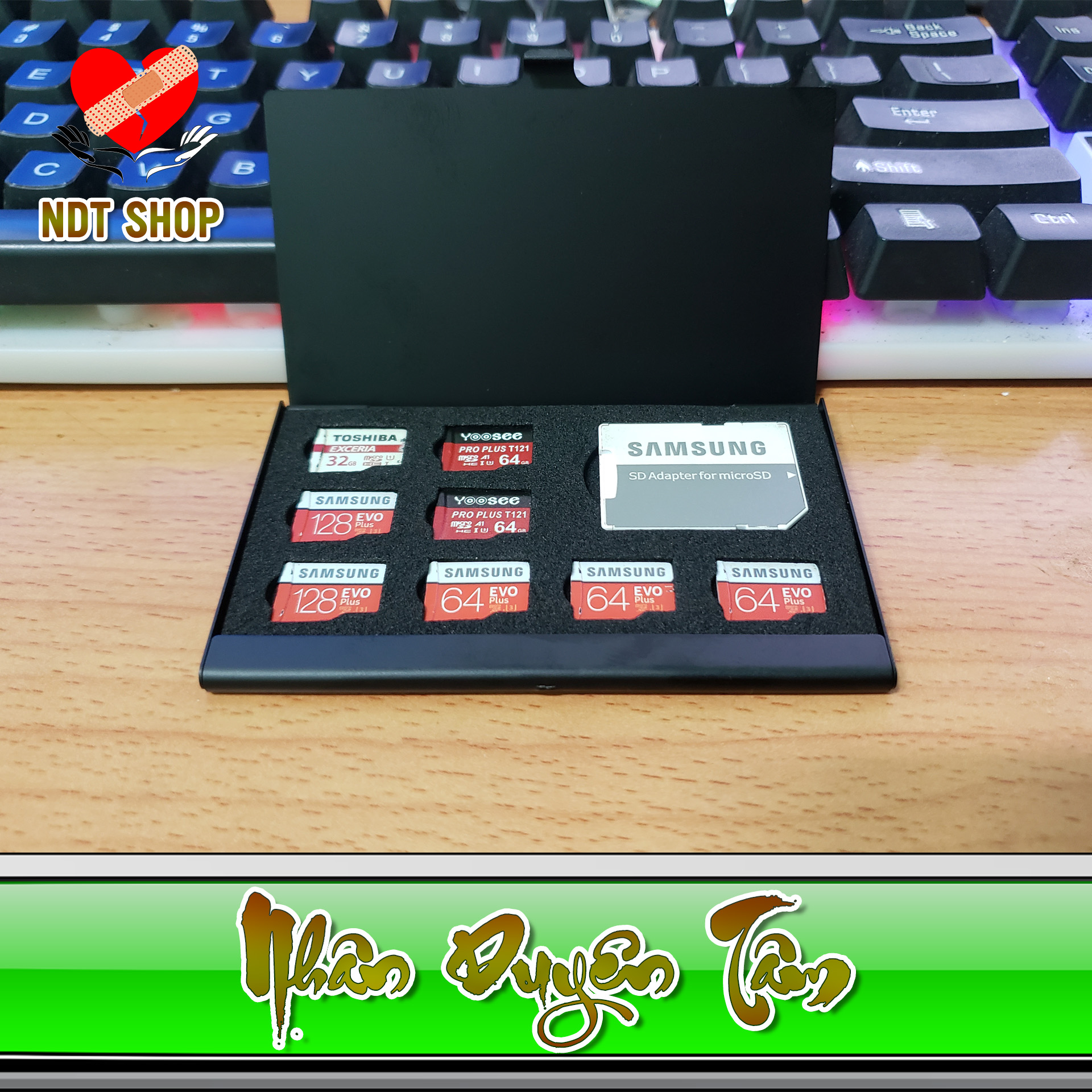 [HCM]Hộp đựng thẻ nhớ chống sốc (1 SD Card và 12 TF Card)