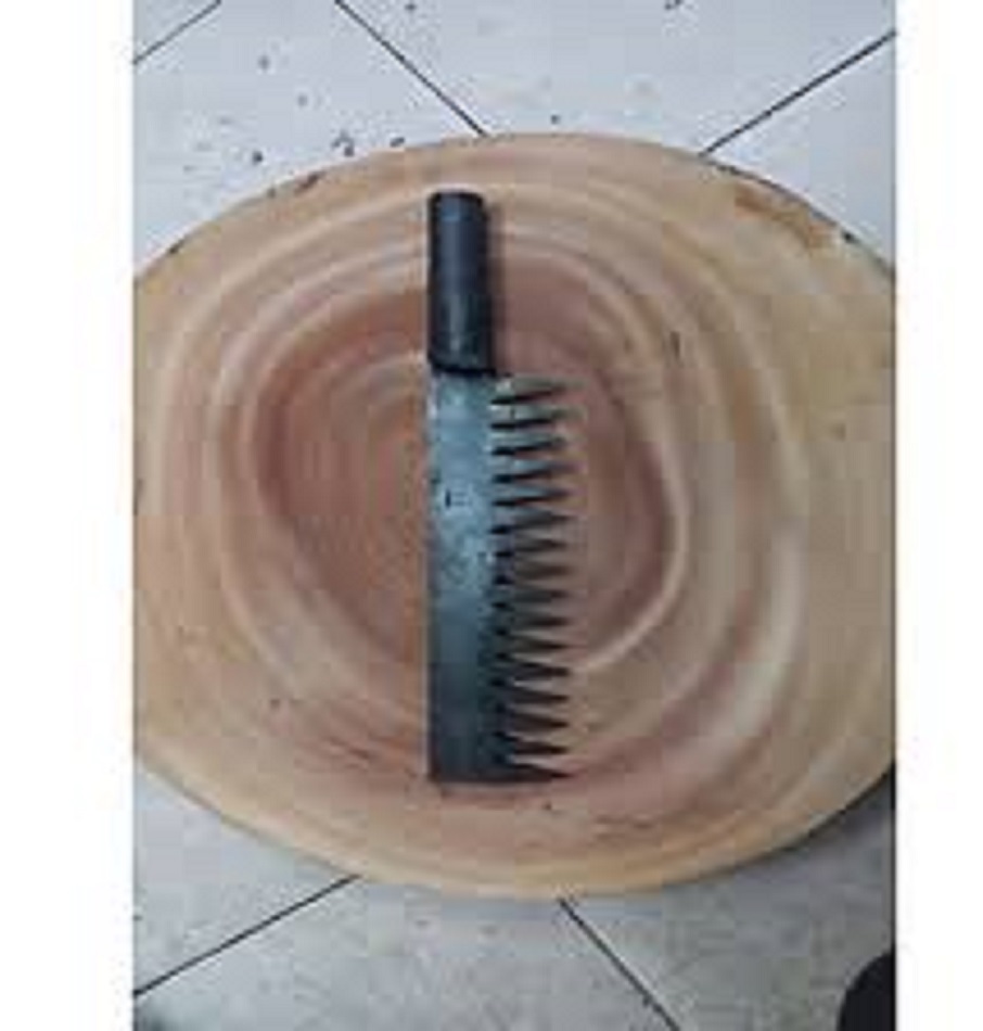 DAO CHẶT ĐÁ NHÍP Ô TÔ CỨNG CÁP BỀN BỈ.