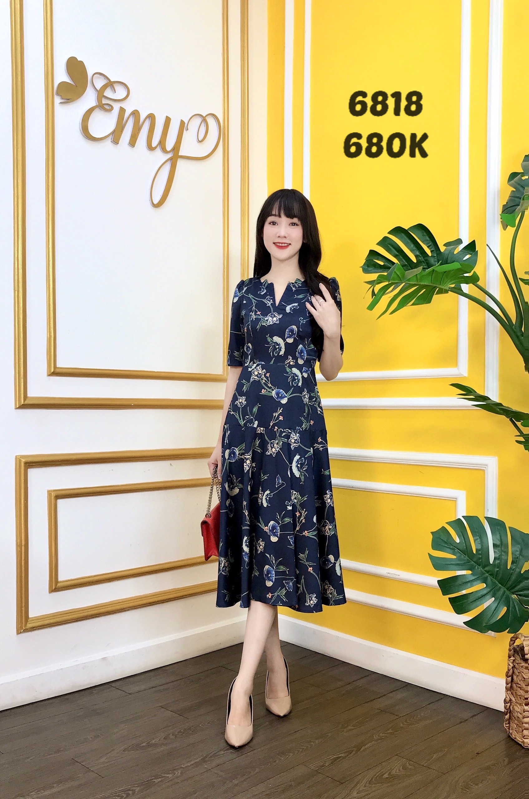 Đầm emy em6818 xoè cổ cách điệu