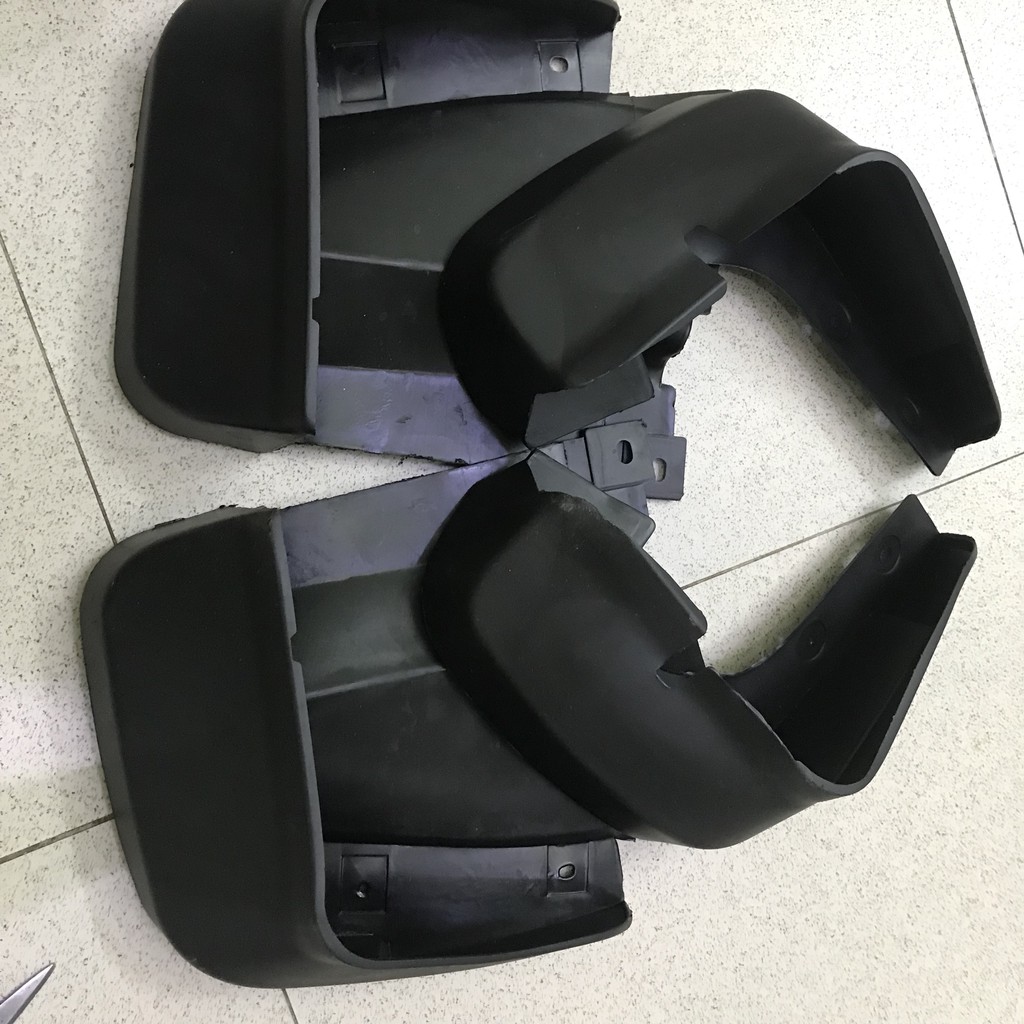 Siêu Sale 15% Chắn bùn Honda Civic 2007-2012 ( Bộ sản phẩm bao gồm 4 chắn bùn kèm ốc).