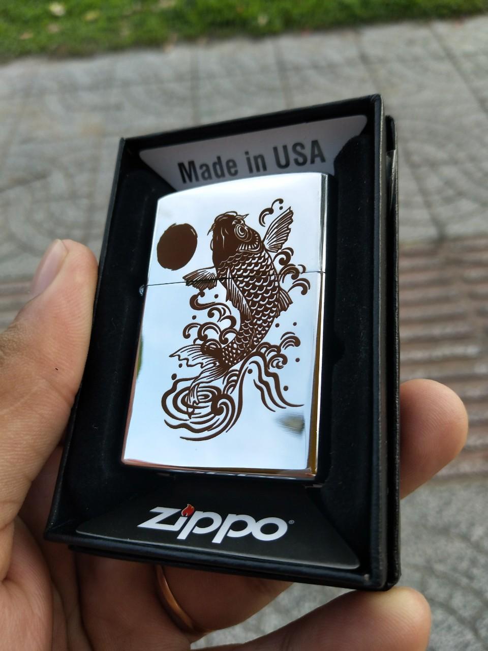 Zippo khắc laze cá chép vượt vũ môn