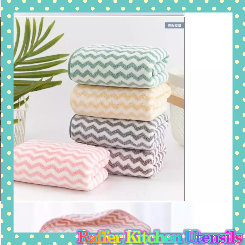 Raffer Khăn mặt lông cừu siêu mềm mịn cao cấp 35x50cm sợi lông nhẹ nhưng dày có tác dụng giữ nhiệt cực tốt, nhanh khô, không xù lông RF71