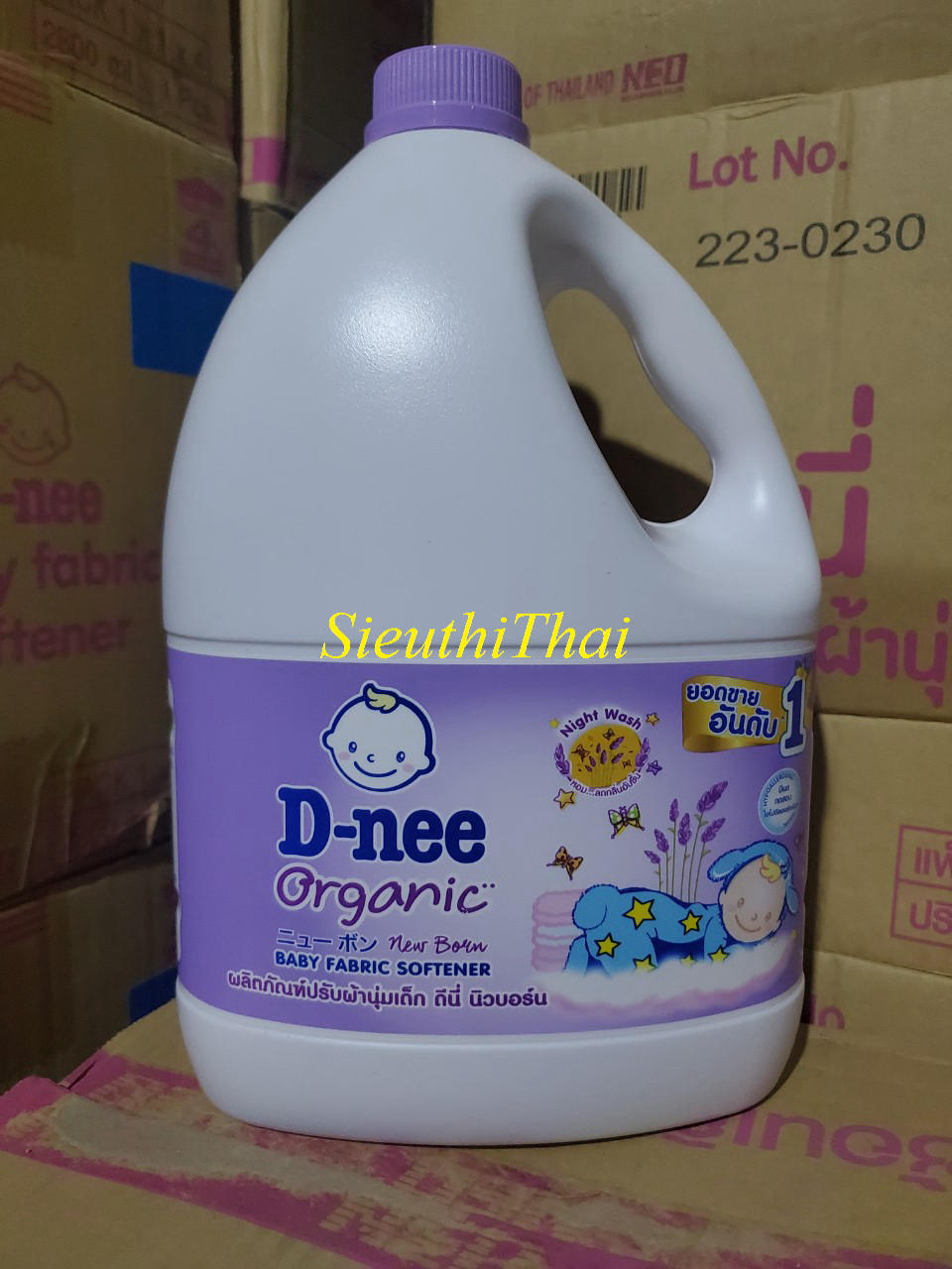 Nước xả màu tím dnee 2800ml thái lan
