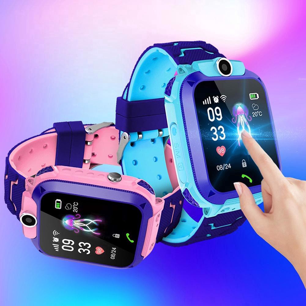 [HCM]Đồng Hồ Thông Minh Q12 Chông Nước I.P.6.7 Đồng Hồ Thông Minh Có Đinh Vi G.P.S GSM Bộ Theo Dõi Màn Hình Cảm Ứng S.O.S Đồng Hồ Thông Minh Giao Diện Tiếng Việt- Chông Nước I.P.6.7 - Nghe Gọi 2 Chiều Dành Cho Trẻ Em Hỗ Trợ IOS/Android