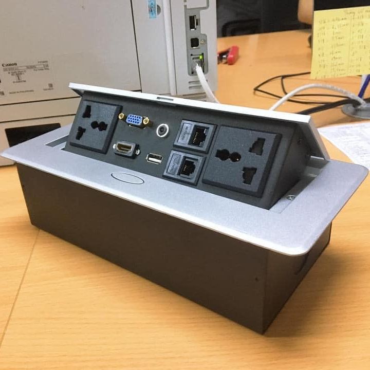 Hộp Điện Bàn, Hộp Điện Nhựa Để Bàn Họp Sang Trọng