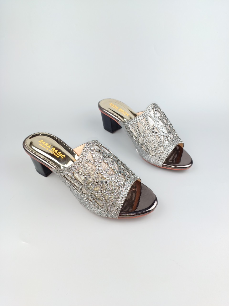 Dép cho mẹ có size lớn 38-42 đế cao 5cm