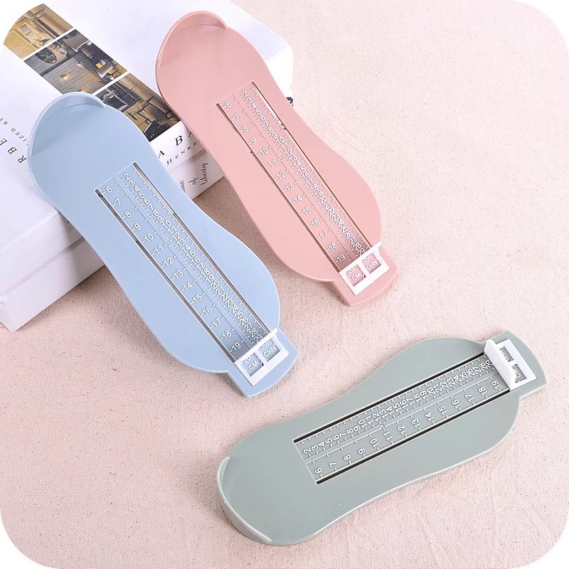 Thước đo kích thước bàn chân cho bé