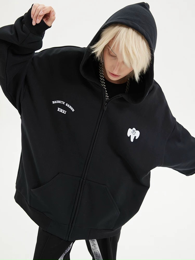 Áo khoác zipper logo thêu bóng ma cực ngầu, phong cách unisex thiết kế trẻ trung