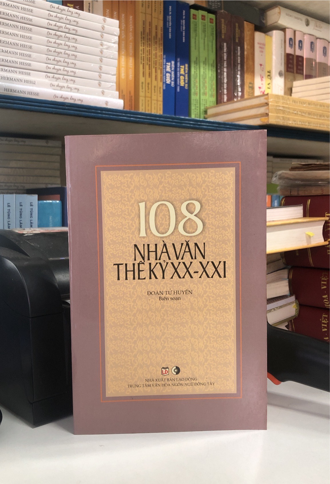 Sách - 108 Nhà Văn Thế Kỷ XX - XXI