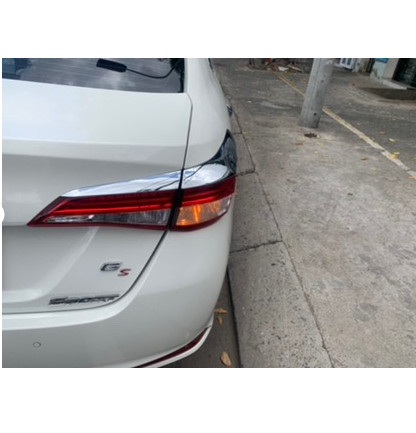 Mí đèn hậu sau vios 2018-2023