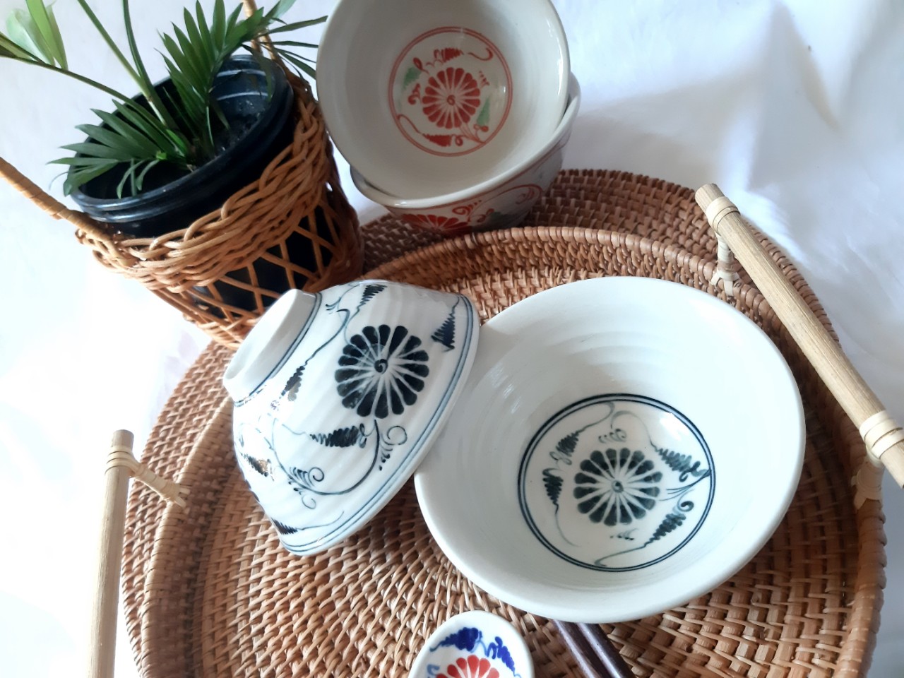 Quà tặng từ Việt Nam Bát (Chén) Cơm Gốm Sứ Vẽ Hoa Văn- Gốm Sứ Bát Tràng (mẫu 8,9,10,11)