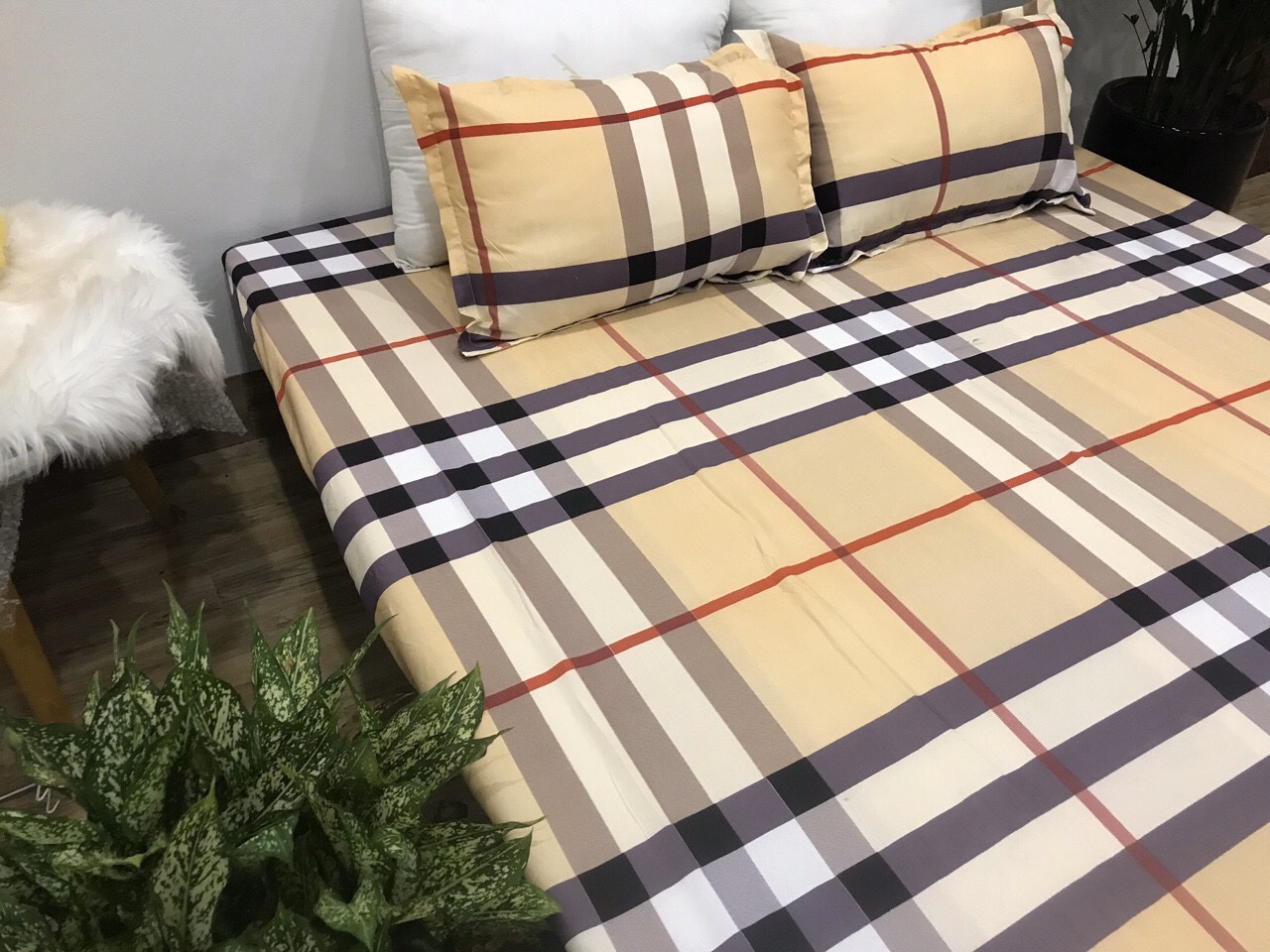 Trọn bộ chăn ga gối 5 món   hình kẻ brry  , chất liệu không bai , không phai, không xù, không phai màu ,  Mẫu mã đa dạng