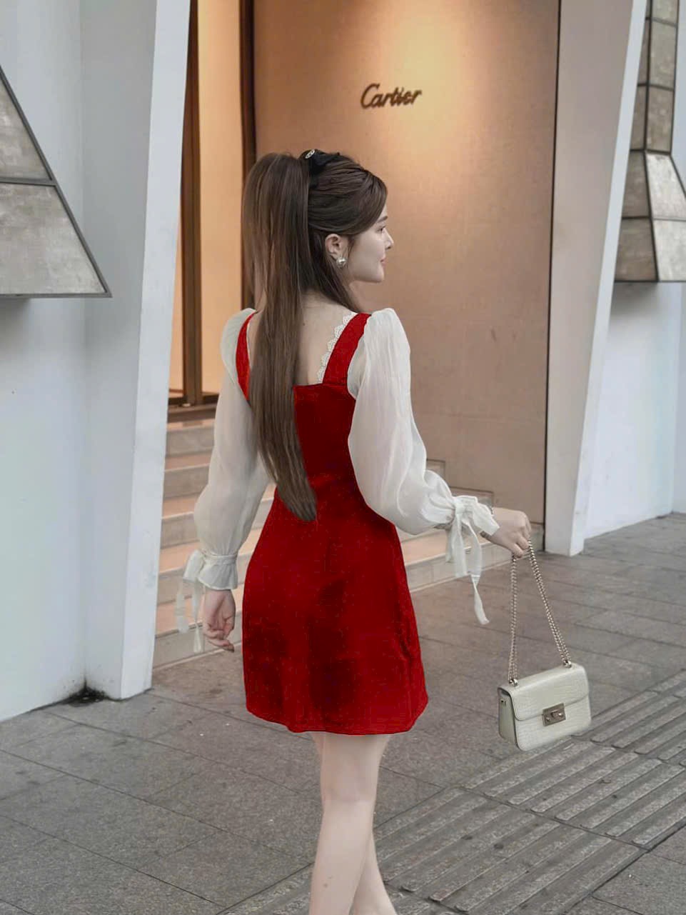 Đầm nhung phối nơ ngực