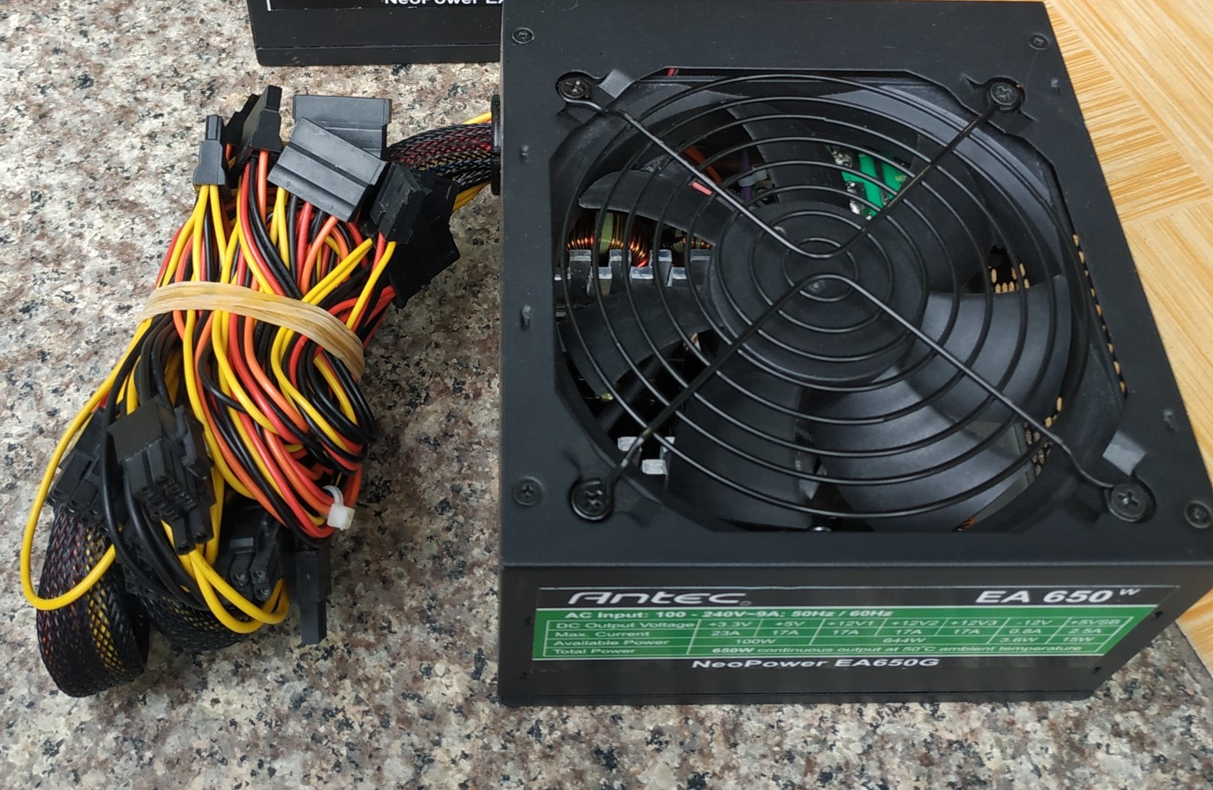 Nguồn máy tính Antec 550W