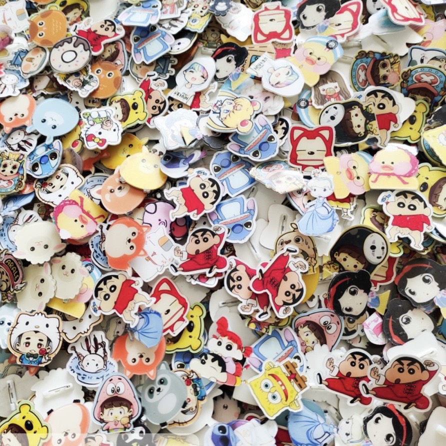 Combo 100 huy hiệu, sticker cài áo balo nhiều mẫu