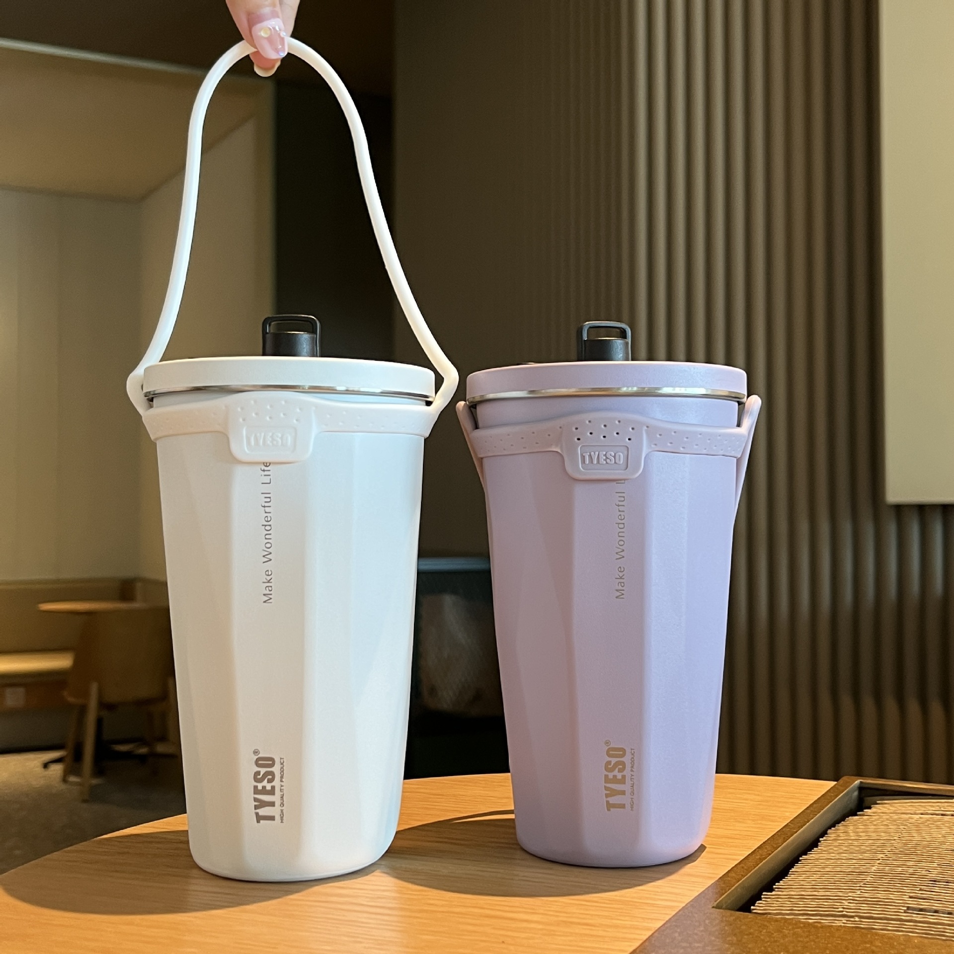 Dây Treo Ly Giữ Nhiêt TYESO 600ML, dây đai xách ly giữ nhiệt, chất liệu silicone, 5 màu mang đi làm đi học đi du lịch