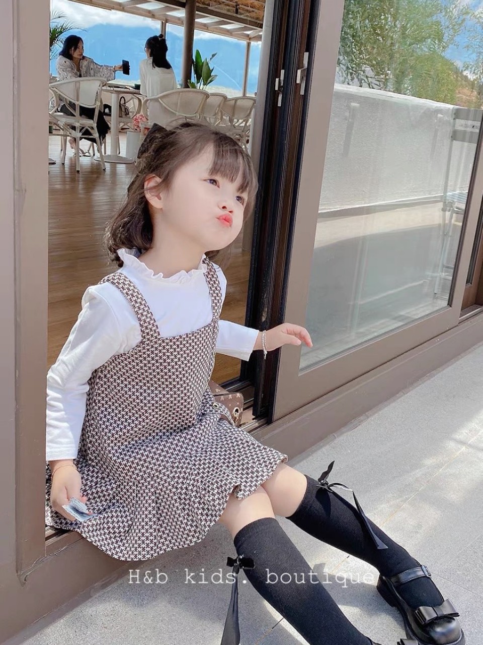 Yếm đầm cho bé gái kèm áo trong dt95