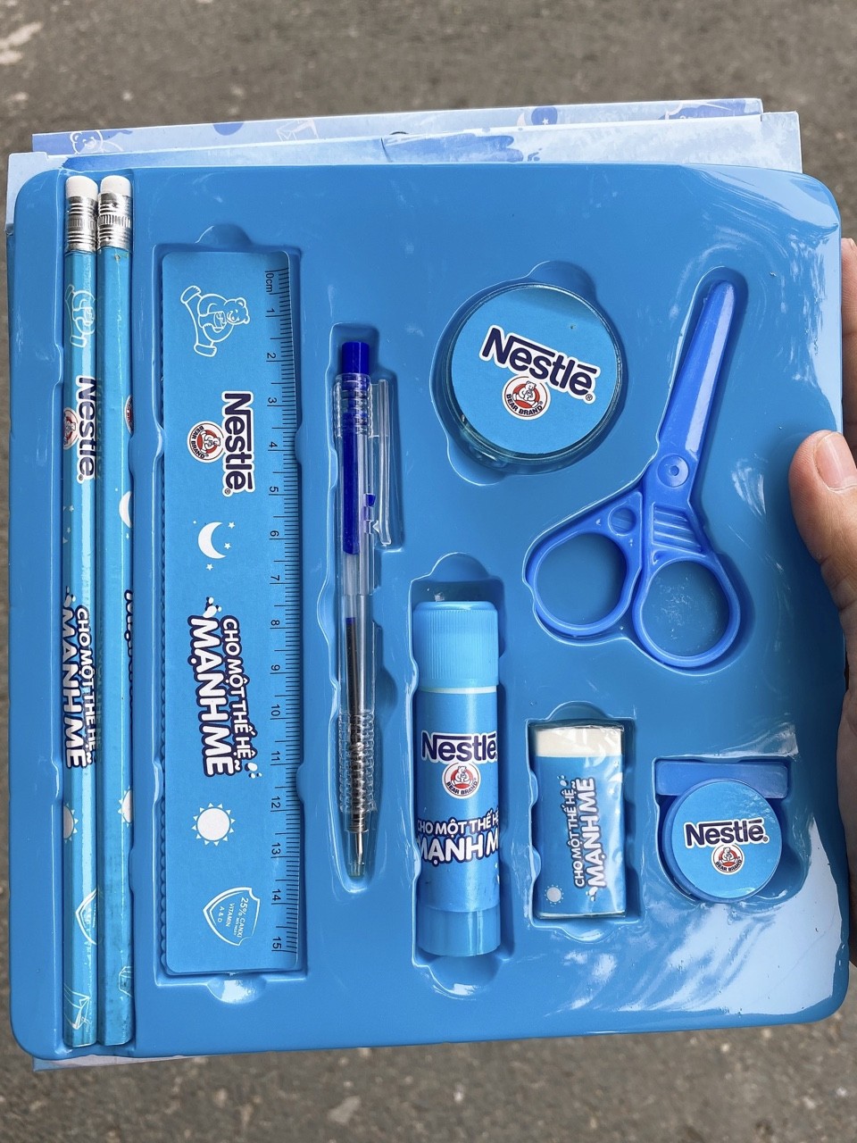 bộ dụng cụ đồ dùng học tập cho bé - đồ dùng học tập nestle