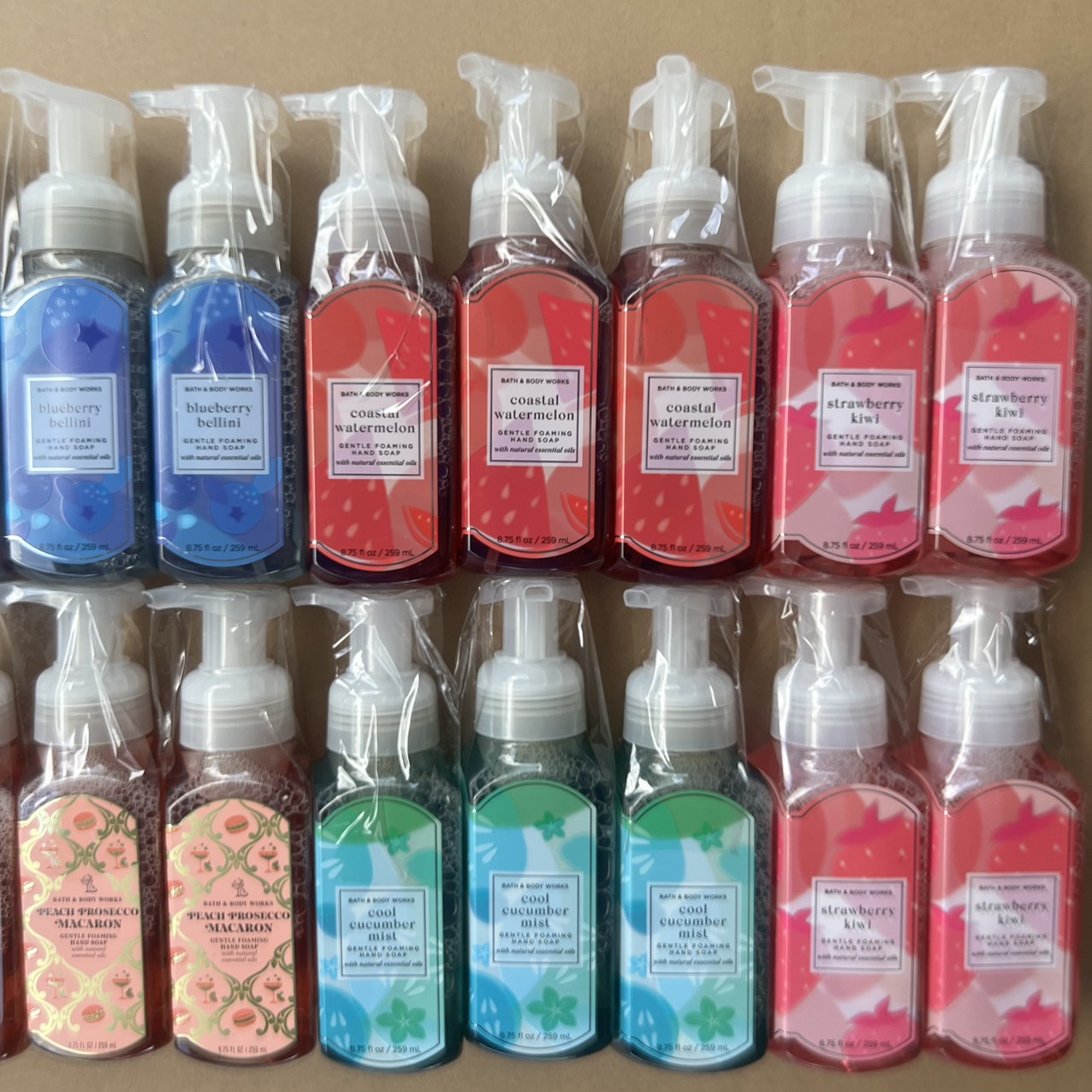 Nước rửa tay tạo bọt bath & body works - 259ml