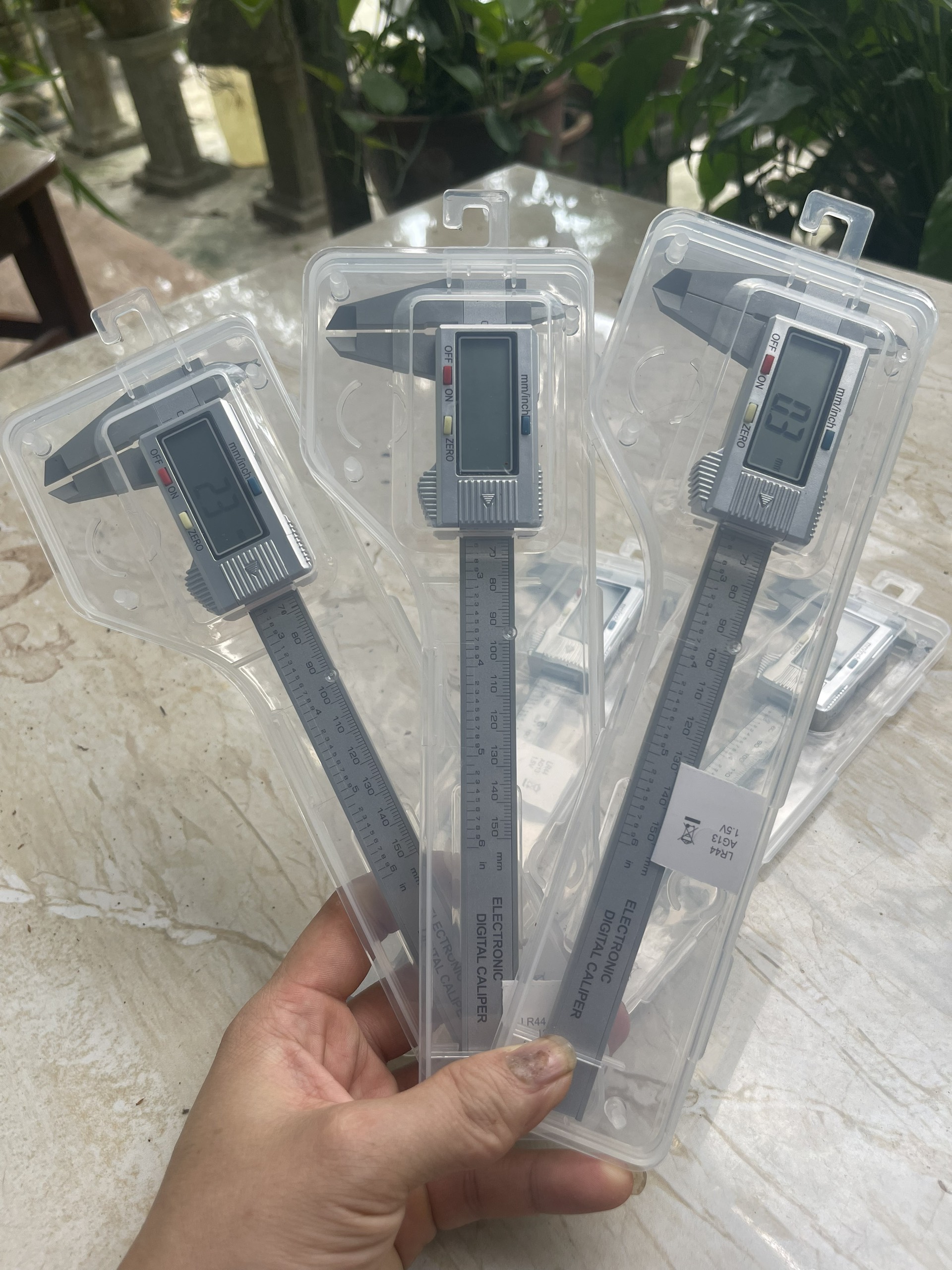 Thước kẹp điện tử nhựa, hộp nhựa chuyên dụng, độ chính xác cao