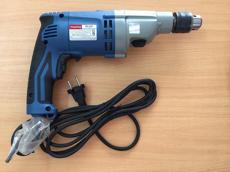 Máy khoan dongcheng dzj20 720w