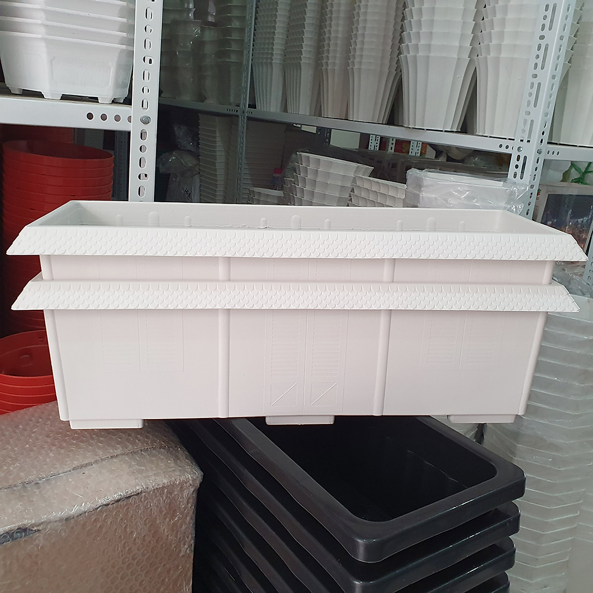 COMBO 02 Chậu nhựa kiểu mái ngói thông minh dài trồng rau sạch, hoa, KT: 62cm x 23cm x 19cm