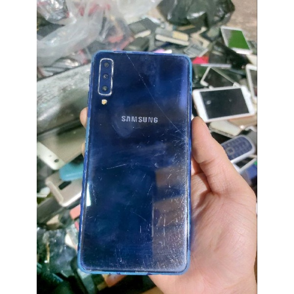 Cụm samsung a750 sống hư ,giá sỉ cho thợ .