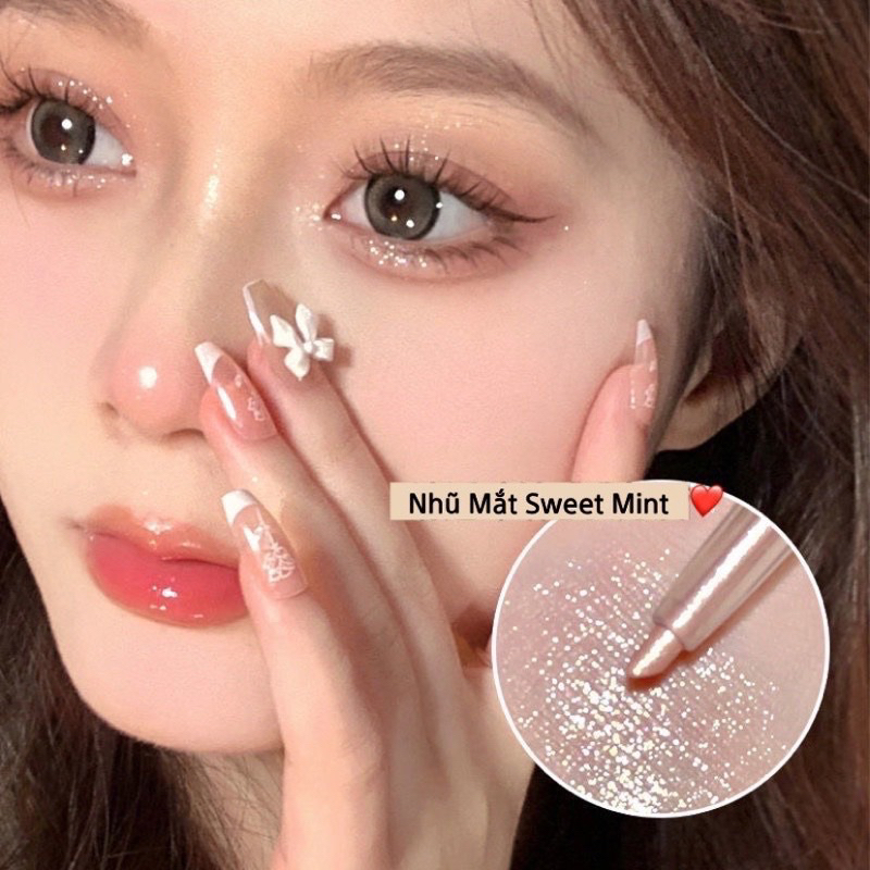 Bút sáp nhũ mắt Sweet Mint