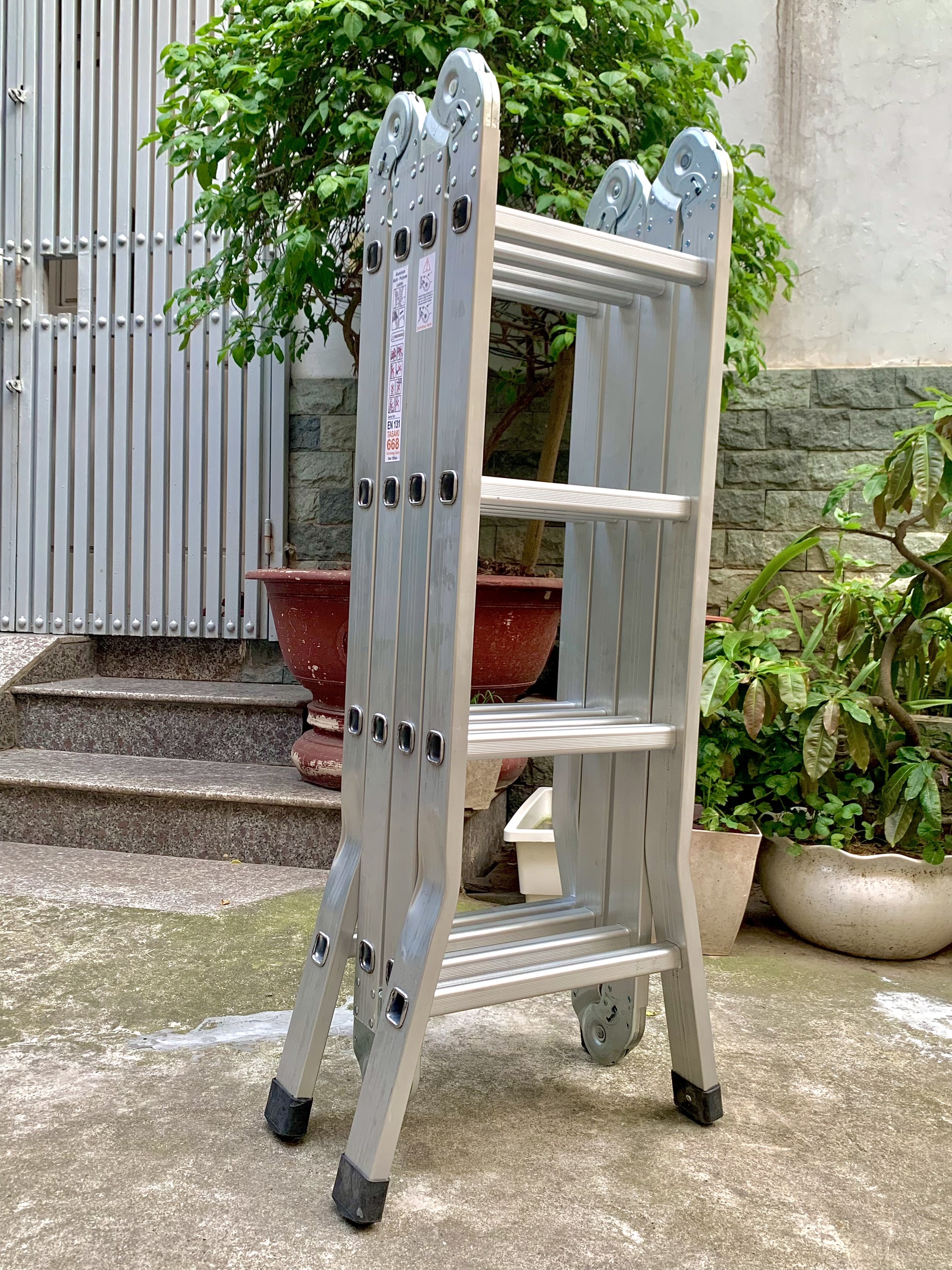 Thang nhôm đa năng, thang gấp 4 đoạn khóa nhỏ 4m7