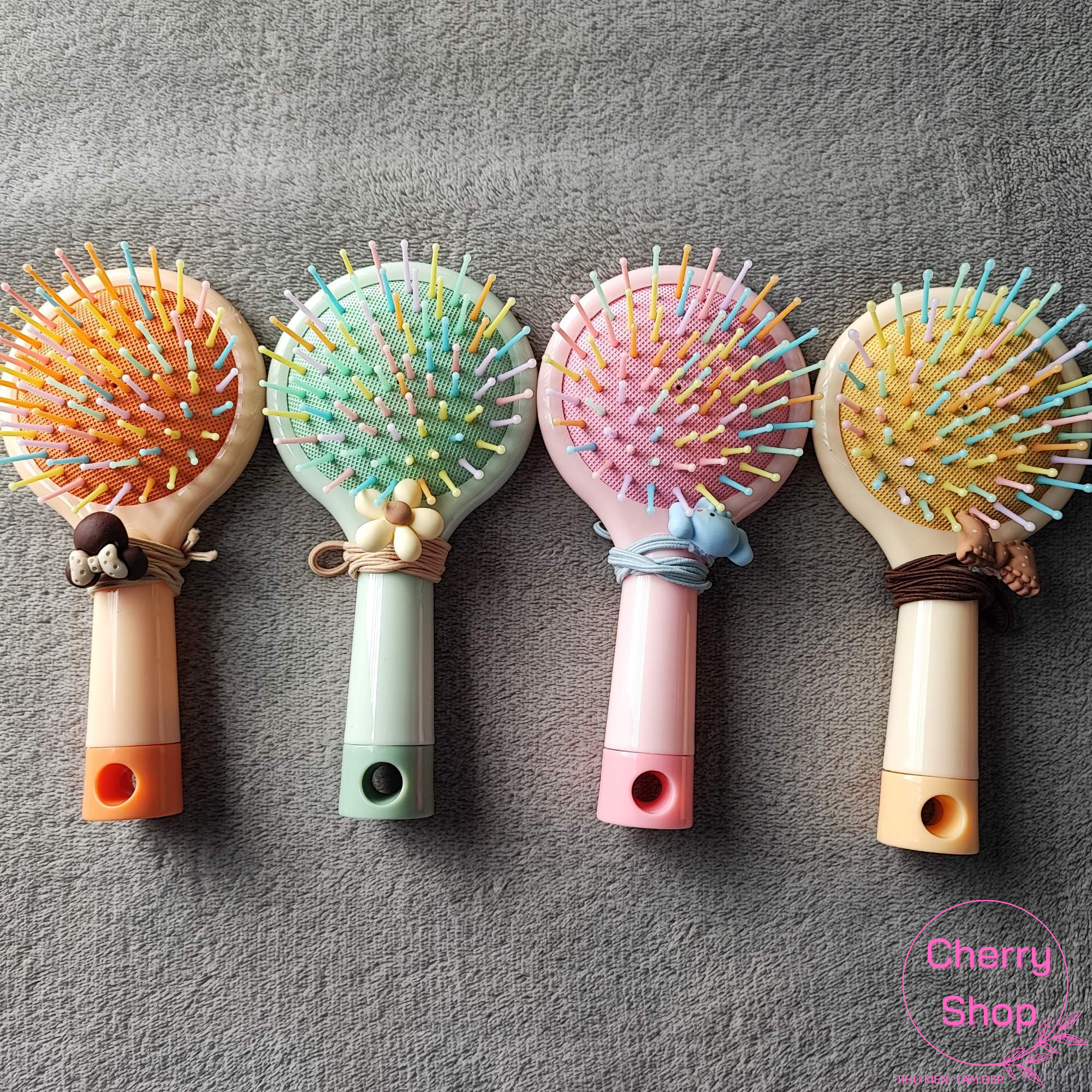 [HCM][TẶNG THUN CỘT TÓC] Bộ Gương Lược Massage Có Móc Cầm Tay Mini Dễ Thương