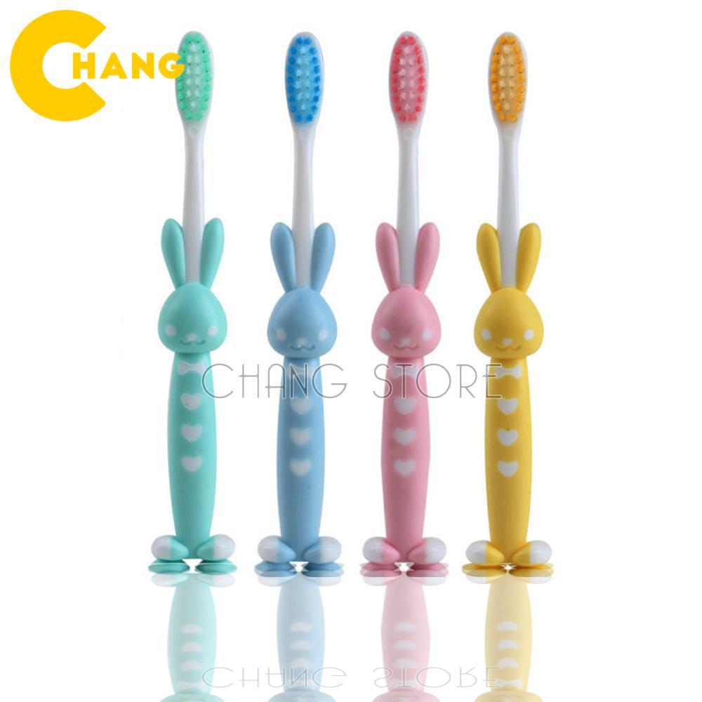 Set 4 Bàn Chải Lông Mềm Bảo Vệ Nướu Hình Thỏ Có Nắp Đậy Cho Bé Siêu Đáng Yêu
