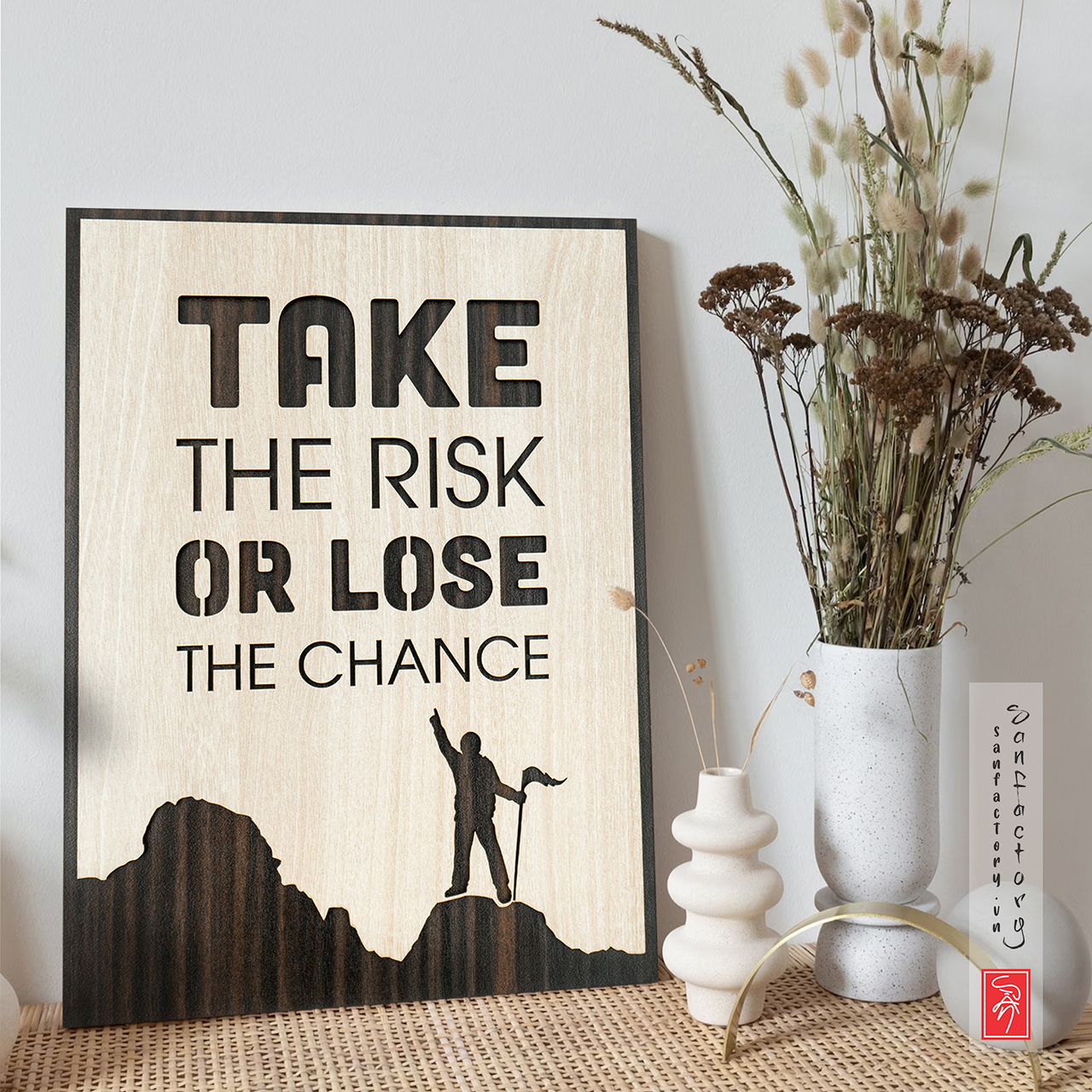 Tranh slogan tiếng anh “take the risk or lose the chance” san-tr16