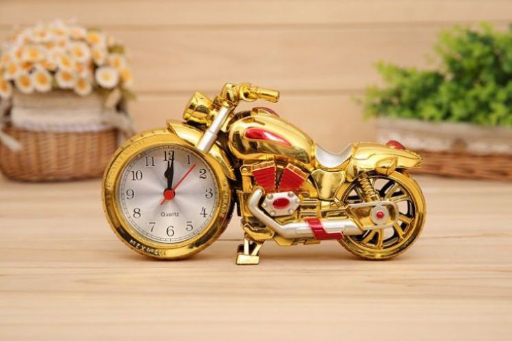 Đồng hồ báo thức hình chiêc xe moto phân khối lớn