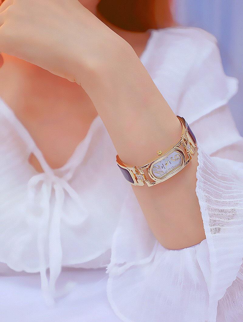 Đồng hồ lắc tay nữ BS bee sister dây đính đá cao cấp