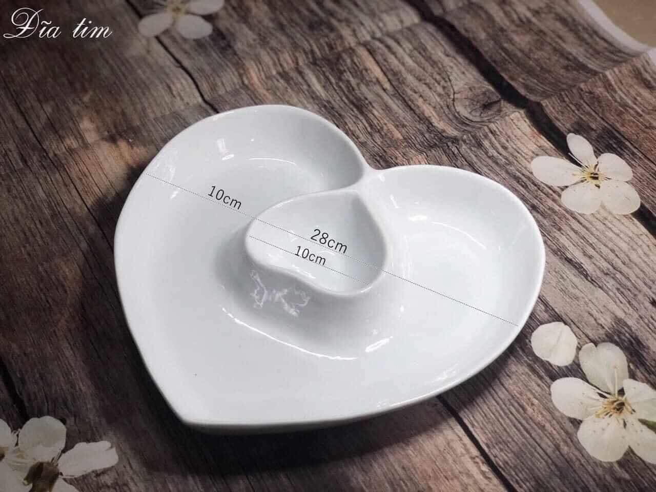Đĩa đựng đồ ăn hình trái tim, sứ trắng cao cấp Bát Tràng