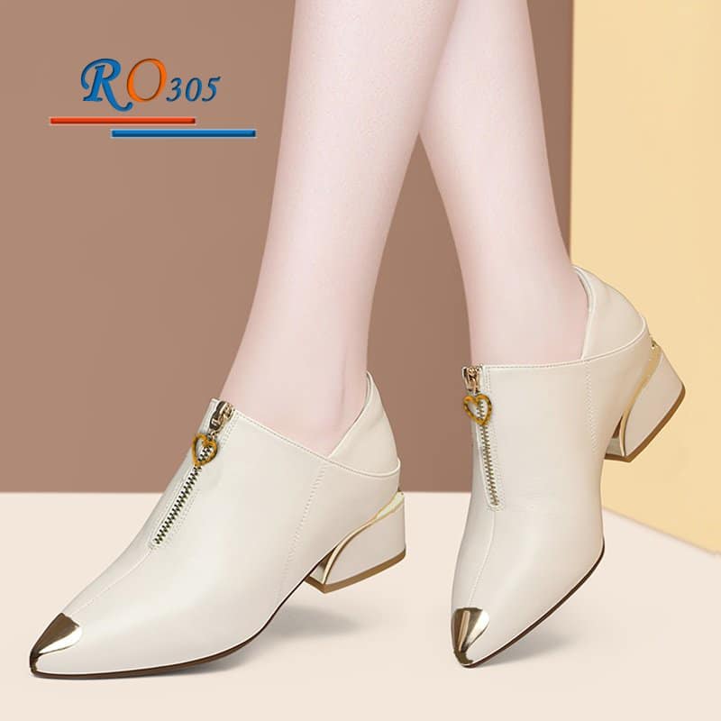 Giày boot nữ cổ ngắn xinh đẹp quyến rũ cao cấp hàng chính hãng thương hiệu rosata ro305 có 2 màu đen,kem