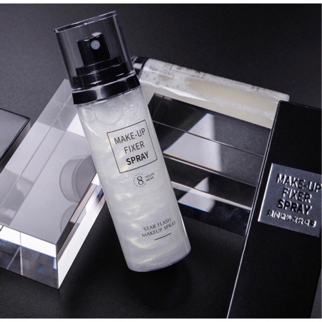 Xịt khóa lớp trang điểm make up fixer spray