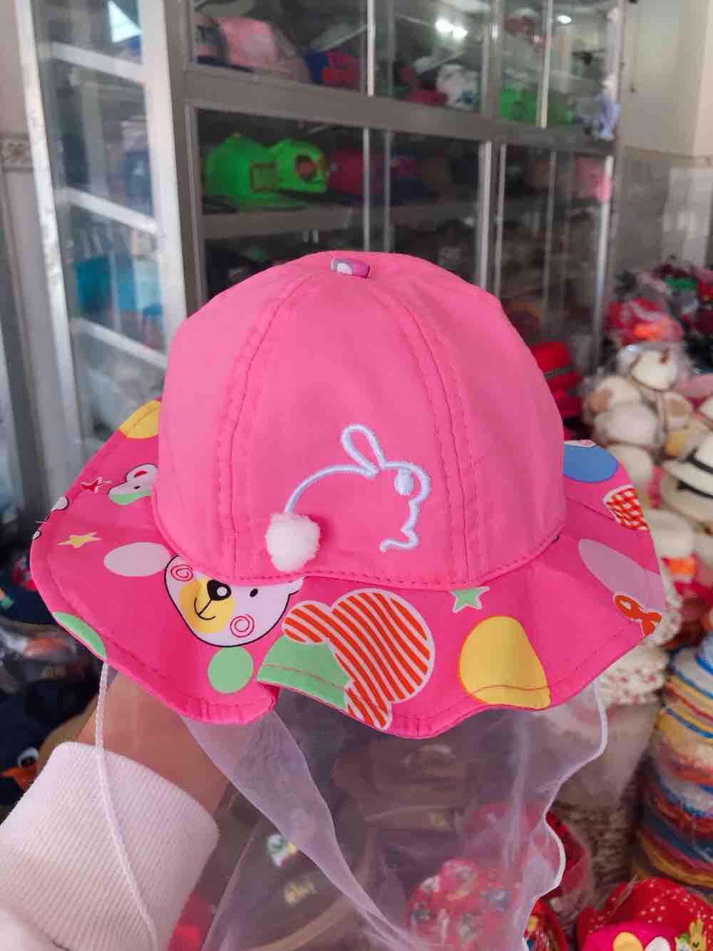 NÓN TAI BÈO VẢI CỰC XỊN MỀM MỊN MÀU HỒNG ĐÁNG YÊU CHO BÉ GÁI (CÓ LƯỚI CÓ DÂY)
