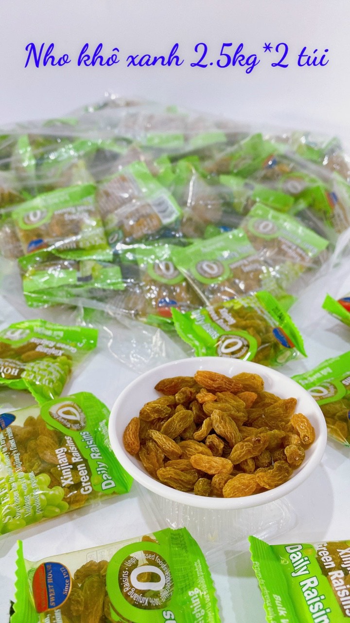 [ Chua ngọt ] Combo 300gr Nho Xanh sấy khô màu Xanh / Đen/ Mix 3 vị món ăn vặt ngon siêu nghiền