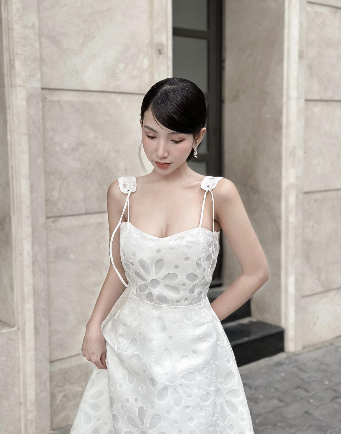 Váy thêu " cindy dress" by ellyclothing
