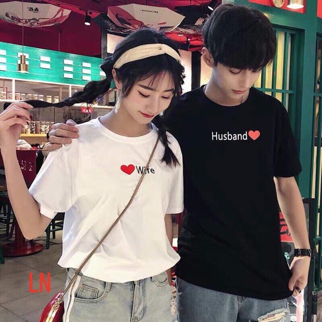 Vải mèm mịn- Áo thun đôi( giá đã gồm 2 áo) in vợ chồng tiếng anh ý nghĩa đen trắng