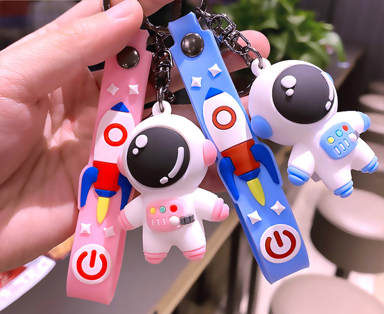 Móc khoá phi hành gia hot trend phụ kiện túi xách ArsC Store