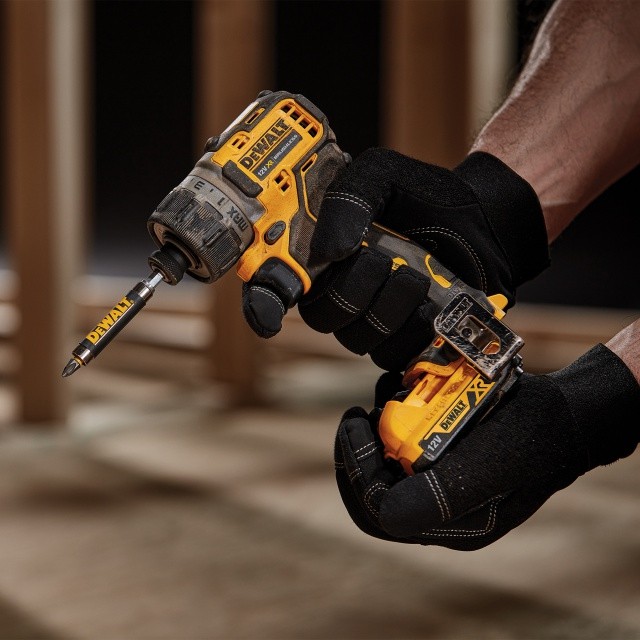 Máy khoan vặn vít dùng pin dewalt 12v dcf601d2-kr