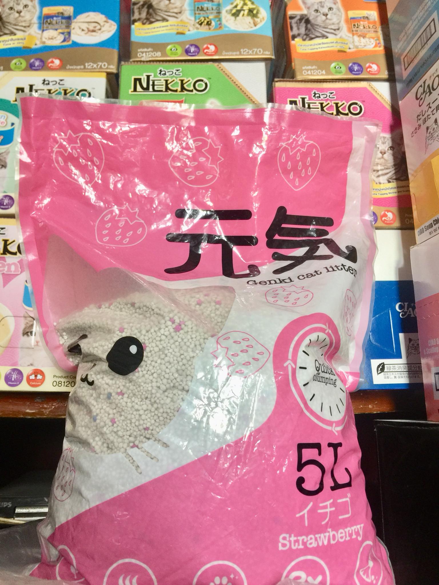 [HCM]Cát Vệ Sinh cho Mèo Genki Nhật Bản 5 L . Hương Dâu