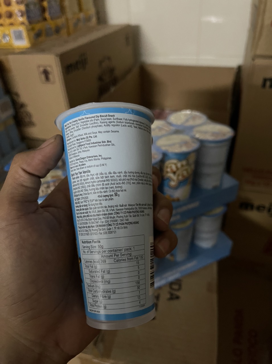 Bánh que Meiji Yan Yan chấm kem hương vani ly 50g