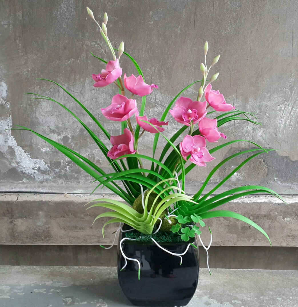 Chậu hoa địa lan handmade bằng đất sét