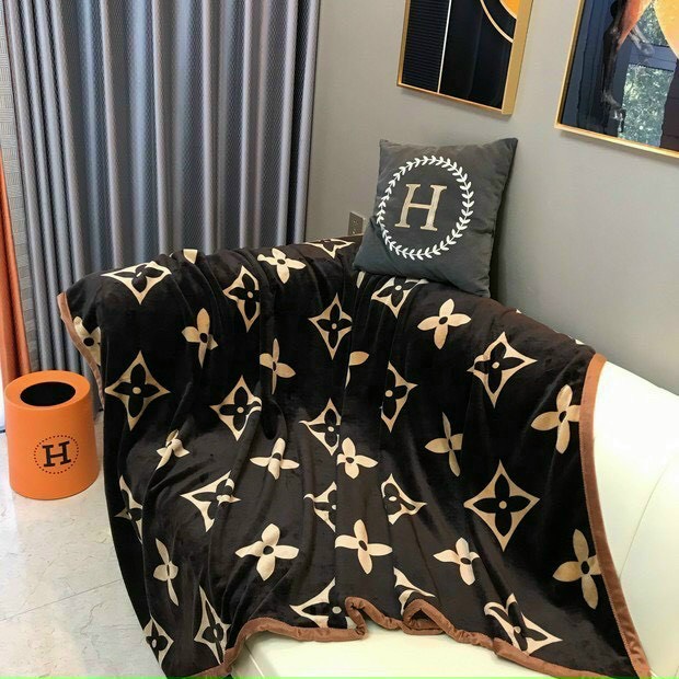 Chăn mền lông tuyết siêu mịn khổ 200cm x 230cm ,chăn mền tuyết nhung cao cấp 2 mặt hàng đẹp chất lượng cao không thua kém chăn mền lông cừu, ấm áp hơn chăn