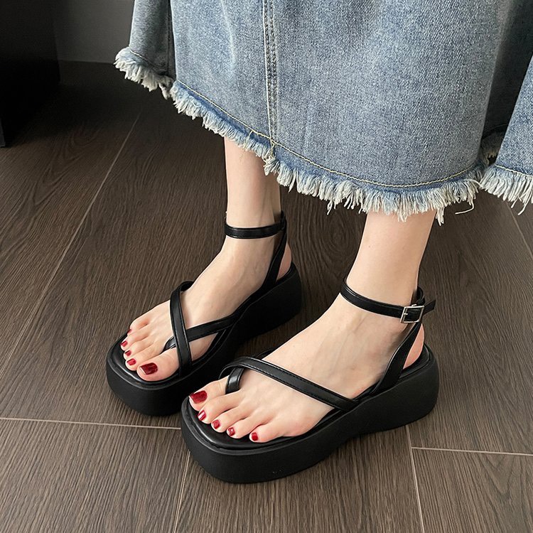 HOÀN TIỀN 15% - Sandal quai hậu nữ đế bánh mì 5cm cực xinhDép xỏ ngón đế xuồng 2 màu đen trắng mẫu mới hottrend siêu hack dáng