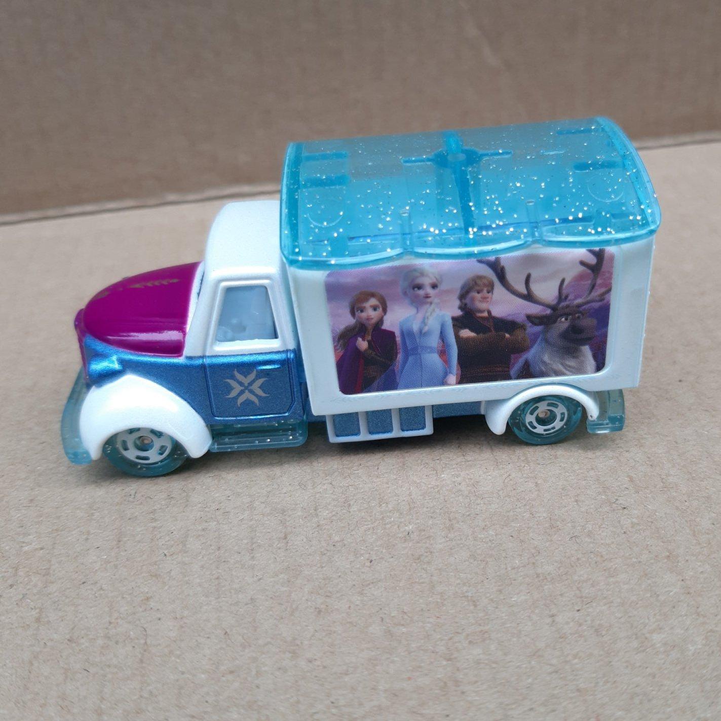 Xe mô hình Tomica - Xe tải Disney Nữ hoàng băng giá - Frozen II