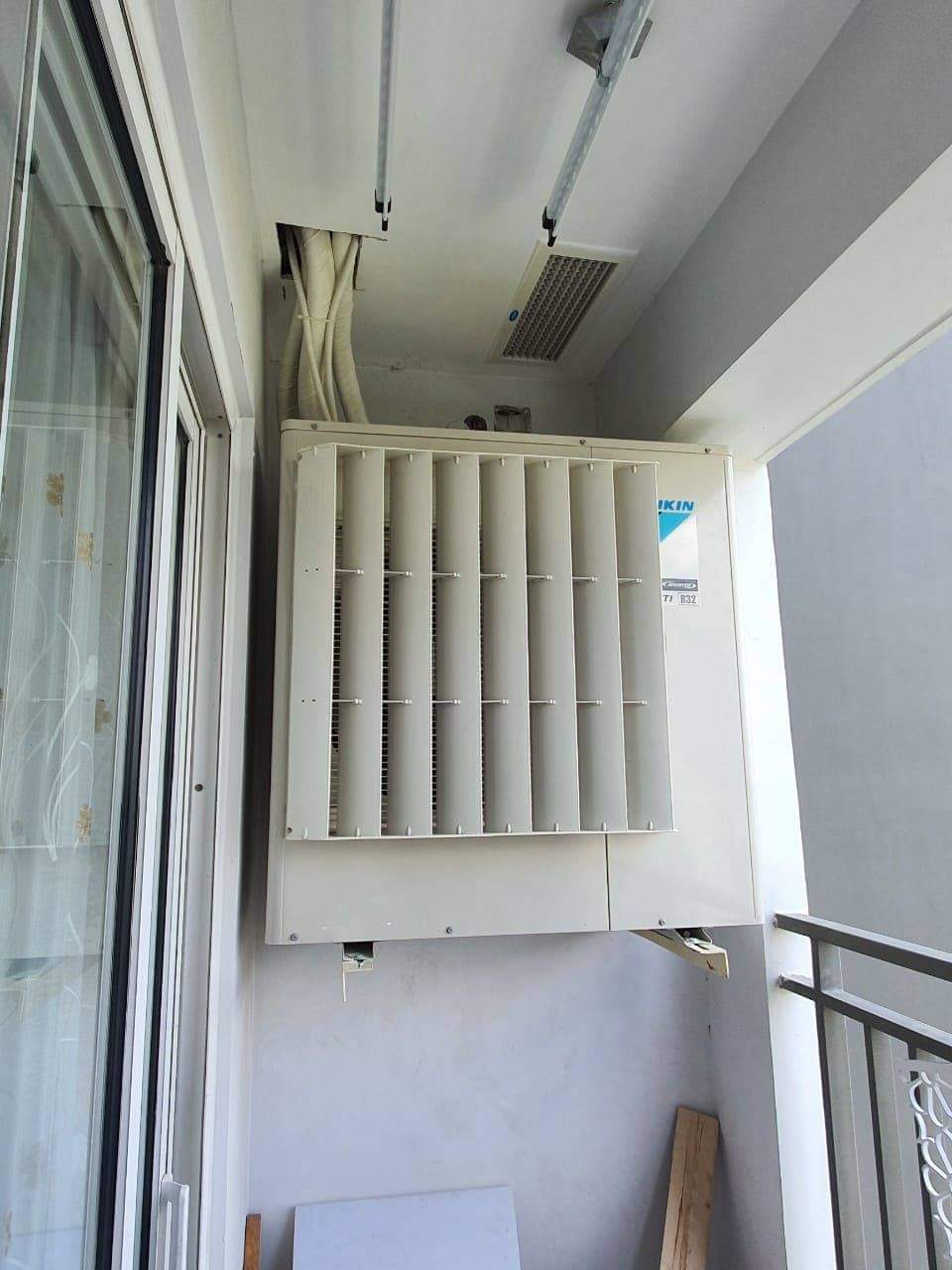 Chỉnh Hướng Gió Dàn Nóng Máy Lạnh - Điều Hoà Daikin Điện Máy Sapho